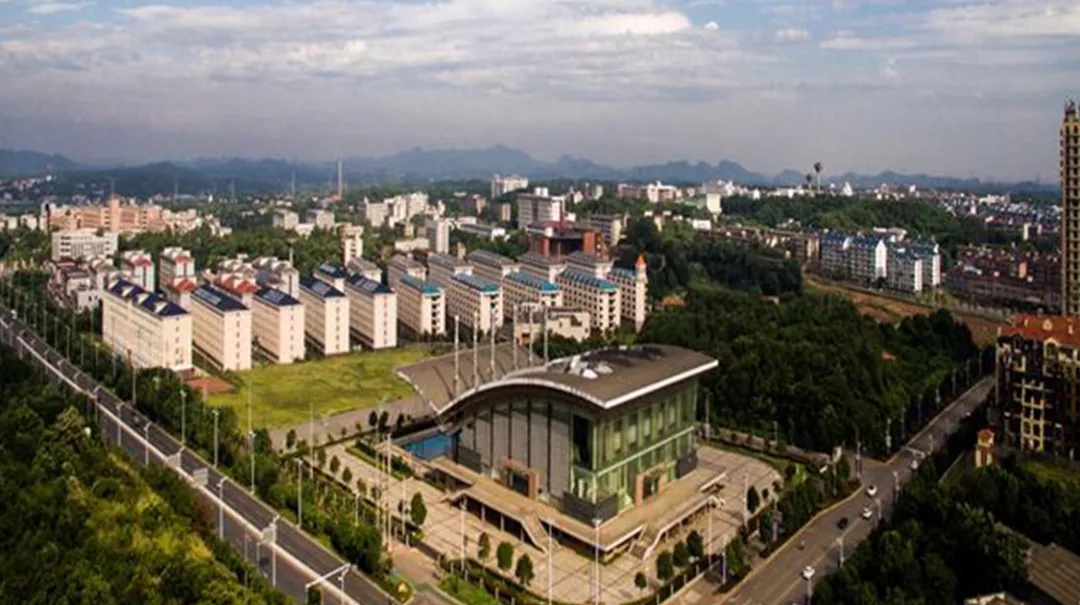 湘潭大学.webp.jpg